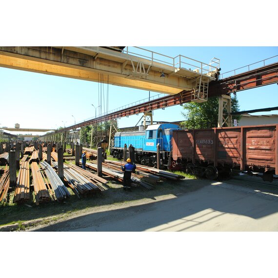 Погрузо-разгрузочные работы мостовым краном